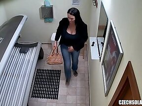 Big natural tit hooks up wena play